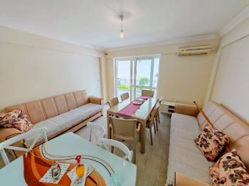 İngiliz Sitesinde Satılık Eşyalı Daire 