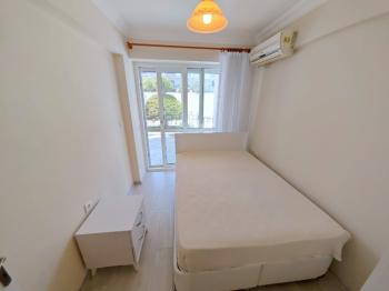 İngiliz Sitesinde Satılık Eşyalı Daire 