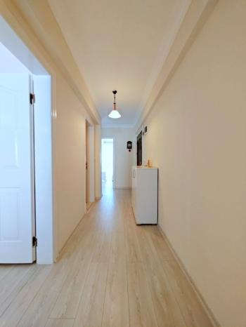İngiliz Sitesinde Satılık Eşyalı Daire 
