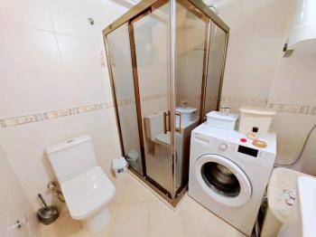 İngiliz Sitesinde Satılık Eşyalı Daire 