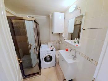 İngiliz Sitesinde Satılık Eşyalı Daire 