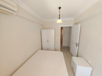 İngiliz Sitesinde Satılık Eşyalı Daire 