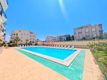 İngiliz Sitesinde Satılık Eşyalı Daire 