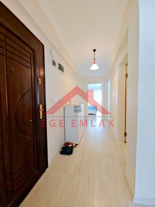 İngiliz Sitesinde Satılık Eşyalı Daire 