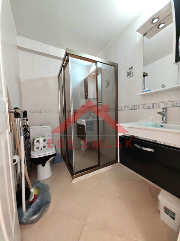 İngiliz Sitesinde Satılık Eşyalı Daire 