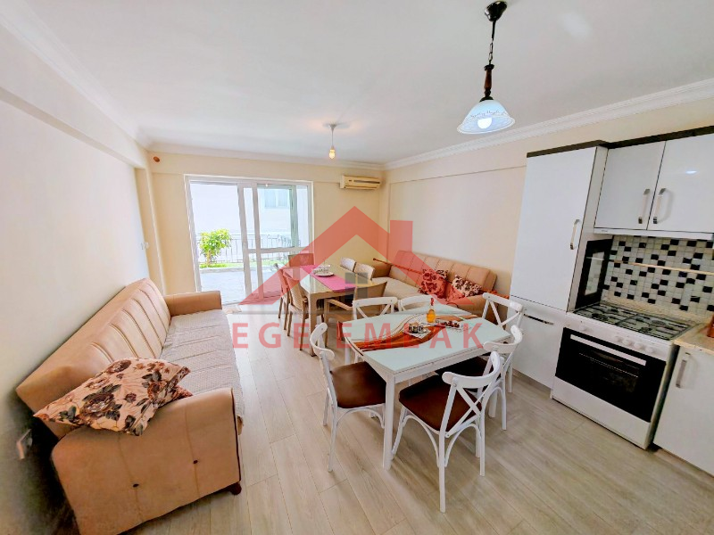 İngiliz Sitesinde Satılık Eşyalı Daire 
