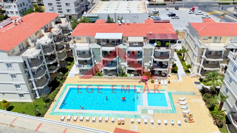 İngiliz Sitesinde Satılık Eşyalı Daire 
