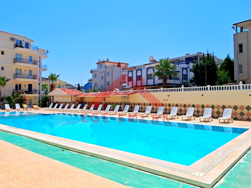 İngiliz Sitesinde Satılık Eşyalı Daire 