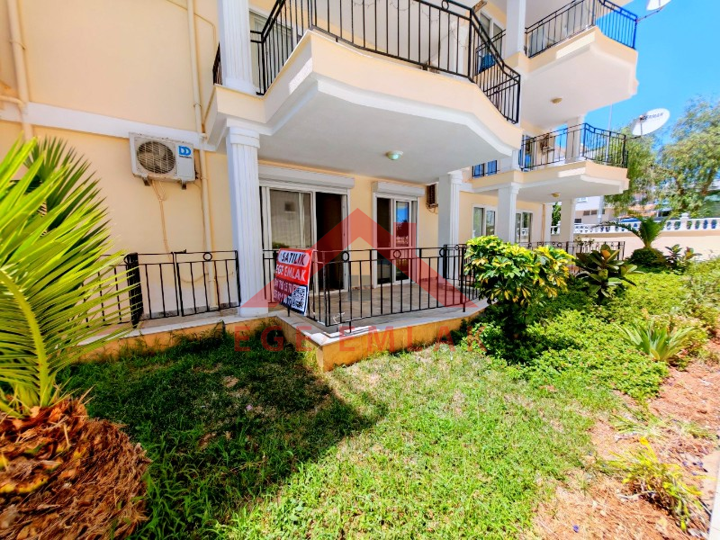 İngiliz Sitesinde Satılık Eşyalı Daire 