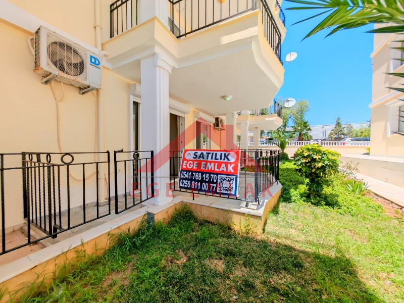 İngiliz Sitesinde Satılık Eşyalı Daire 