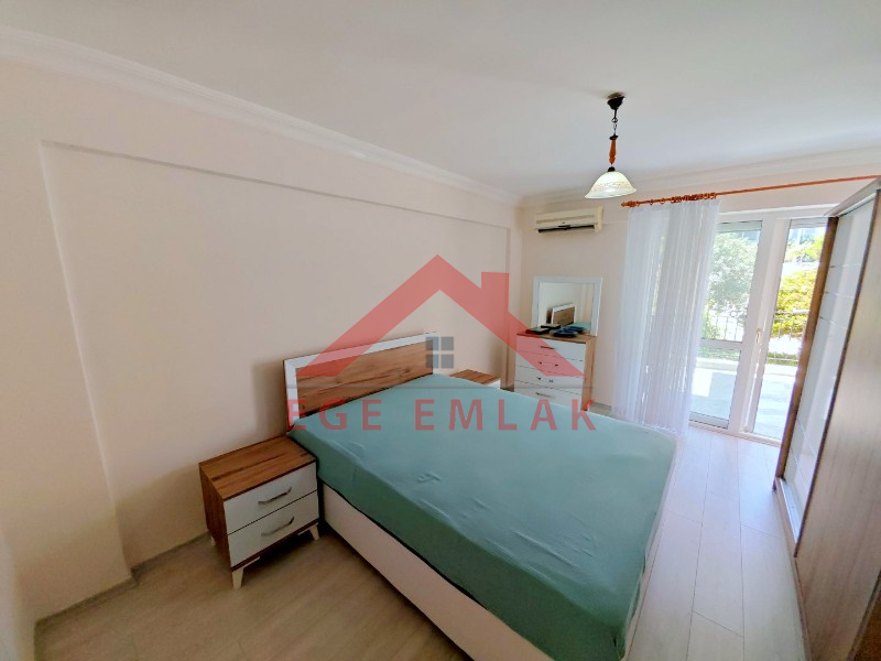 İngiliz Sitesinde Satılık Eşyalı Daire 