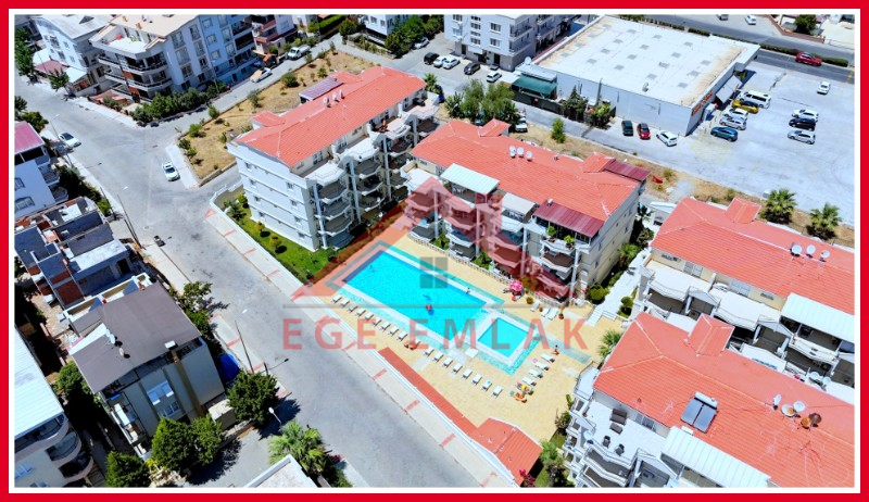İngiliz Sitesinde Satılık Eşyalı Daire 