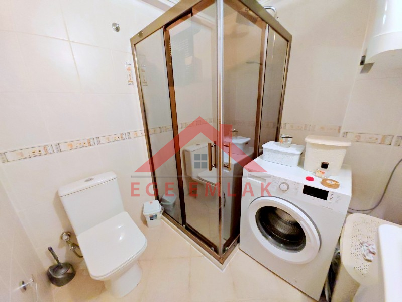 İngiliz Sitesinde Satılık Eşyalı Daire 