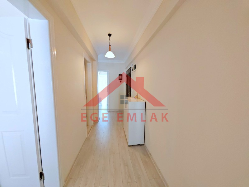 İngiliz Sitesinde Satılık Eşyalı Daire 