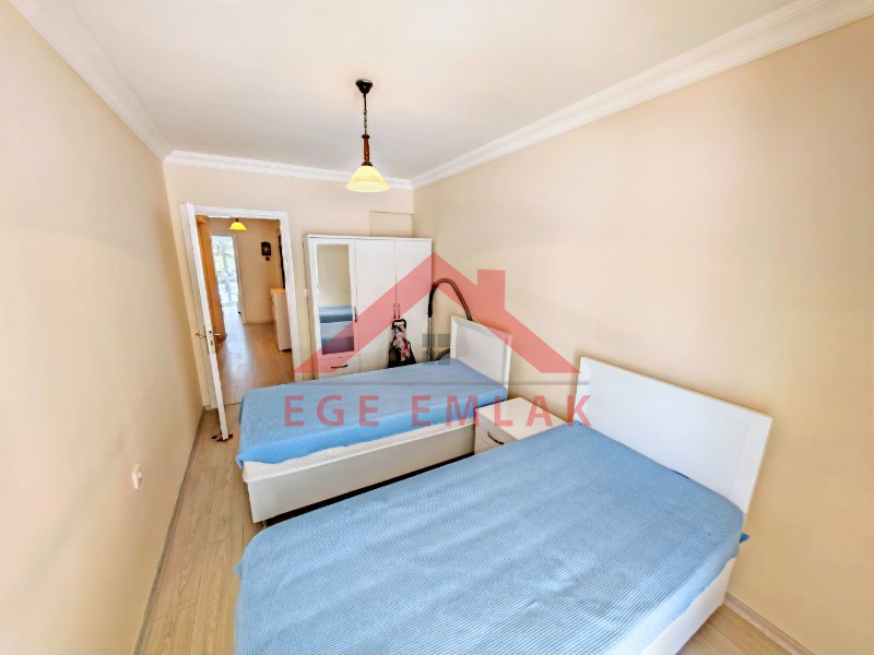 İngiliz Sitesinde Satılık Eşyalı Daire 