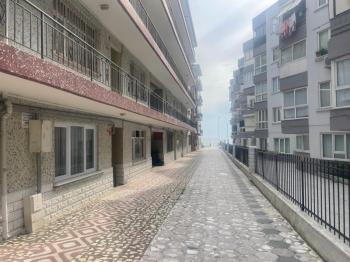 KUMBURGAZ'DA DENİZE SIFIR SAHİL SİTESİNDE UYGUN FİYATLA YAZLIK