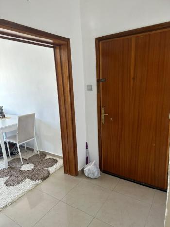 MAĞUSA DUMLUPINARDA FIRSAT NİTELİĞİNDE ÜST KATTA EŞYASIZ 3+1 DAİRE