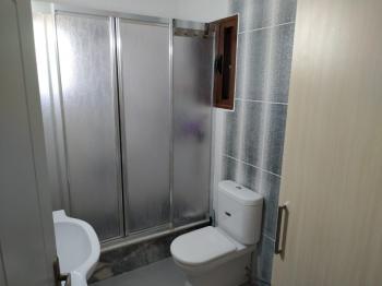 MAĞUSA YENİBOĞAZİÇİNDE BAHÇELİ HAVUZ YAPIMINA UYGUN SATILIK MÜSTAKİL