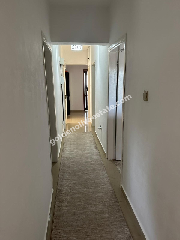 MAĞUSA DUMLUPINARDA FIRSAT NİTELİĞİNDE ÜST KATTA EŞYASIZ 3+1 DAİRE