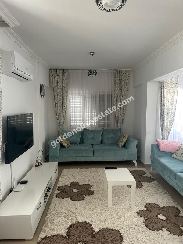 MAĞUSA DUMLUPINARDA FIRSAT NİTELİĞİNDE ÜST KATTA EŞYASIZ 3+1 DAİRE