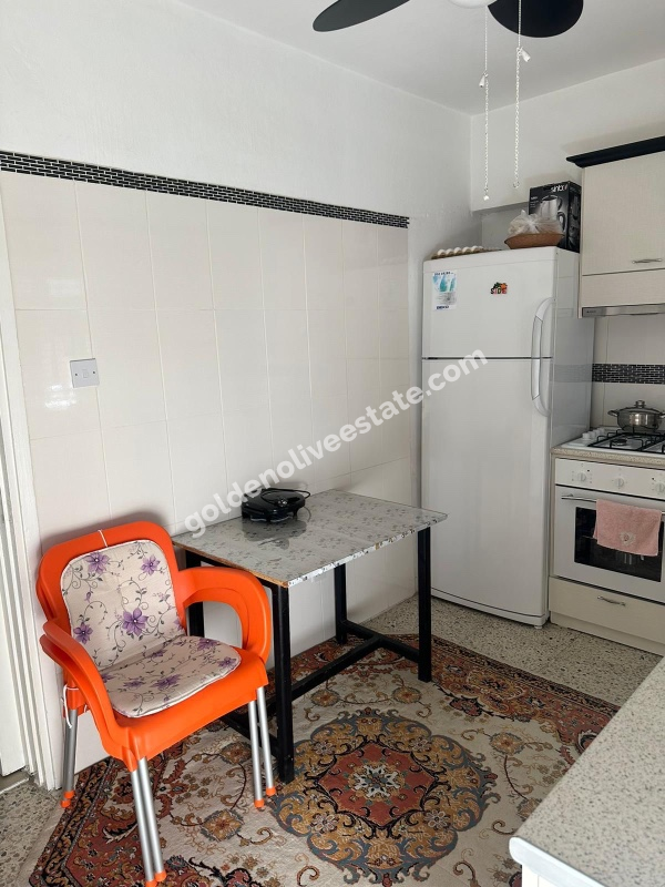 MAĞUSA DUMLUPINARDA FIRSAT NİTELİĞİNDE ÜST KATTA EŞYASIZ 3+1 DAİRE