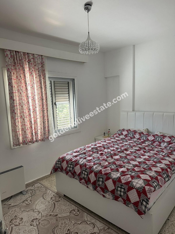 MAĞUSA DUMLUPINARDA FIRSAT NİTELİĞİNDE ÜST KATTA EŞYASIZ 3+1 DAİRE