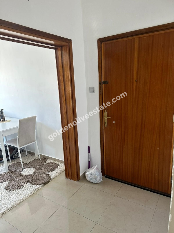 MAĞUSA DUMLUPINARDA FIRSAT NİTELİĞİNDE ÜST KATTA EŞYASIZ 3+1 DAİRE