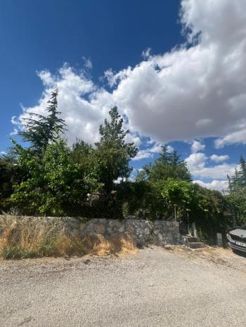 GÜVENAY - İÇERİDERE BAĞLARINA GELMEDEN 287 M² ARSA + BAĞ