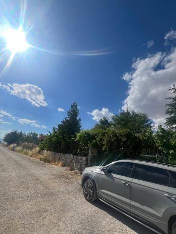 GÜVENAY - İÇERİDERE BAĞLARINA GELMEDEN 287 M² ARSA + BAĞ