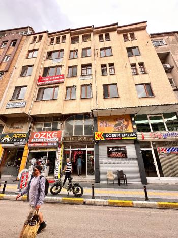 GÜVENAY – ÇORUM GAZİ CADDESİ PTT ARKASI – SATILIK SON KAT OFİS