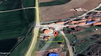 GÜVENAY- ÇORUM SARMAŞA KÖY İÇİ 355 M² TEK TAPU ARSA