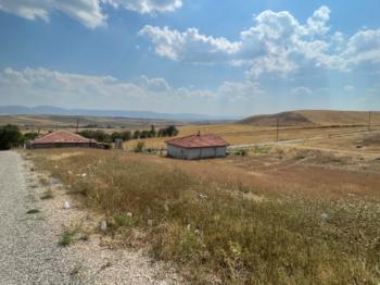 GÜVENAY - ÇORUM KAPAKLI ARKASI TEK TAPU 272 M² ARSA