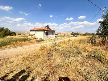 GÜVENAY - ÇORUM BOĞABAGI KÖYÜNDE 381 M² BAĞ