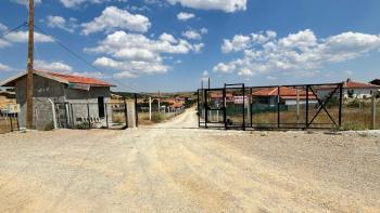 Güvenay - Çorum Kazıklıkaya Müstakil Evi Olan 557 m² Satılık Arsa 