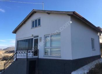 Güvenay - Çorum Kazıklıkaya Müstakil Evi Olan 557 m² Satılık Arsa 