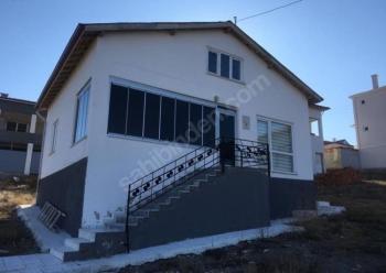 Güvenay - Çorum Kazıklıkaya Müstakil Evi Olan 557 m² Satılık Arsa 