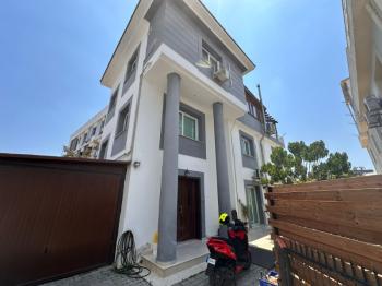 GÖNYELİ BÖLGESİNDE SATILIK TRİPLEKS