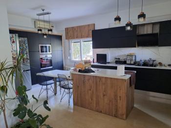 LEFKOŞA KKAYMAKLI BÖLGESİNDE SATILIK 2+1 ZEMİN DAİRE