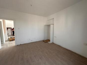 LEFKOŞA YENİŞEHİR BÖLGESİNDE YENİ SIFIR SATILIK 2 + 1 LÜX PENTHOUSE