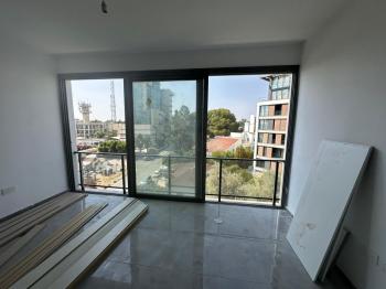 LEFKOŞA YENİŞEHİR BÖLGESİNDE YENİ SIFIR SATILIK 2 + 1 LÜX PENTHOUSE