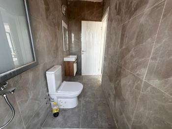 LEFKOŞA YENİŞEHİR BÖLGESİNDE YENİ SIFIR SATILIK 2 + 1 LÜX PENTHOUSE