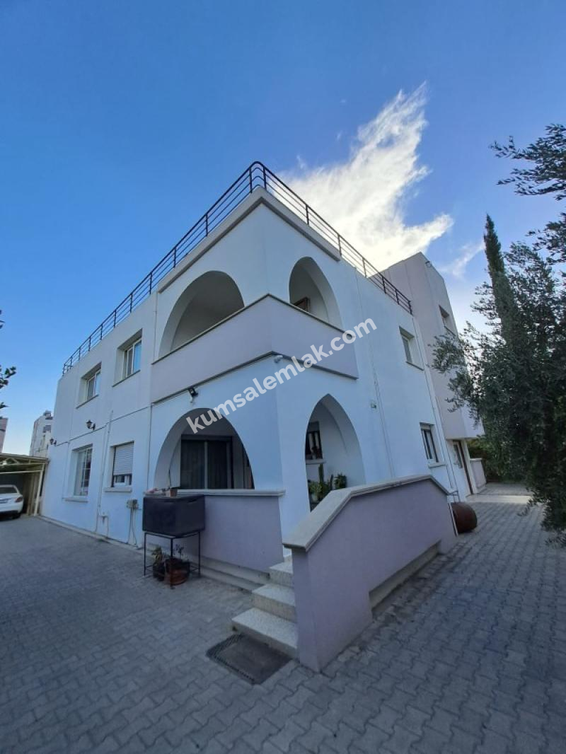 LEFKOŞA KKAYMAKLI BÖLGESİNDE SATILIK 2+1 ZEMİN DAİRE