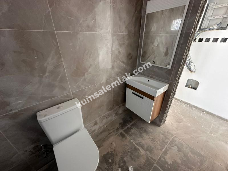 LEFKOŞA YENİŞEHİR BÖLGESİNDE YENİ SIFIR SATILIK 2 + 1 LÜX PENTHOUSE