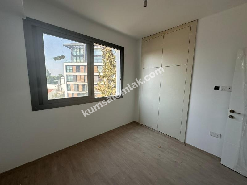 LEFKOŞA YENİŞEHİR BÖLGESİNDE YENİ SIFIR SATILIK 2 + 1 LÜX PENTHOUSE