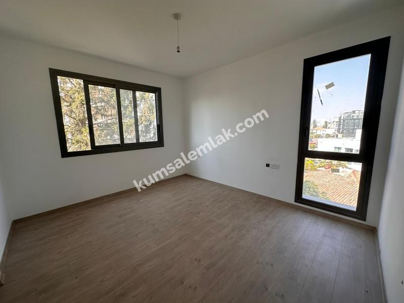 LEFKOŞA YENİŞEHİR BÖLGESİNDE YENİ SIFIR SATILIK 2 + 1 LÜX PENTHOUSE