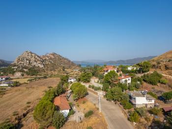 Marmaris Hisarönü 132 m2 Arsa Üzerine Kurulu 2+1 Müstakil Ev