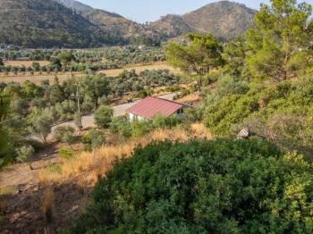 Marmaris Hisarönü 132 m2 Arsa Üzerine Kurulu 2+1 Müstakil Ev