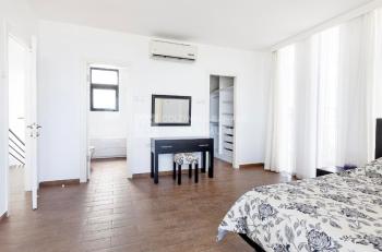  Kıbrıs Girne Esentepe De Denize Sıfır Full Deniz Manzaralı Muhteşem 3+1 Villalar