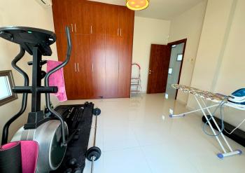Kıbrıs Girne Amerikan Üniversitesi Çevre Yolu Üzerinde 915 M2 Arsa İçerisinde 4+1 Satılık Havuzlu Villa