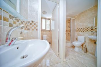 Girne Lapta'da Kiralık 3+1 Müstakil Ev
